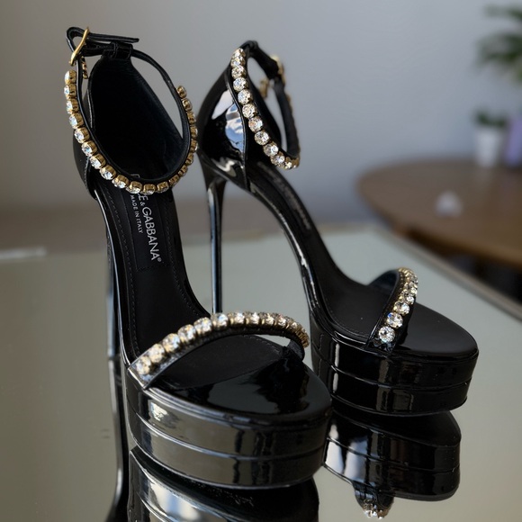 Like new Dolce & Gabbana Patent leather platform sandals 37 $1,695 - Picture 13 of 14